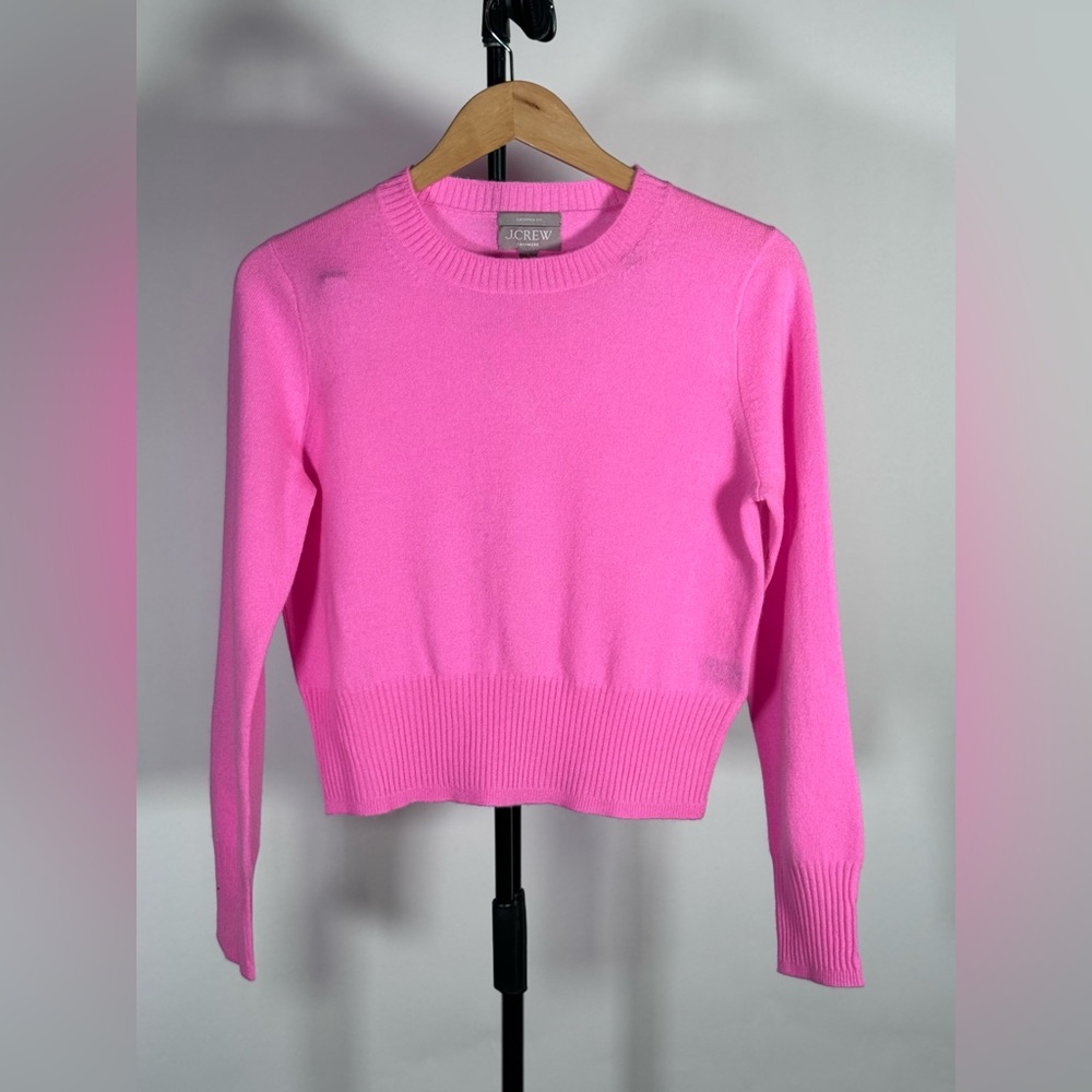 NWT New Cashmere shrunken crewneck sweater